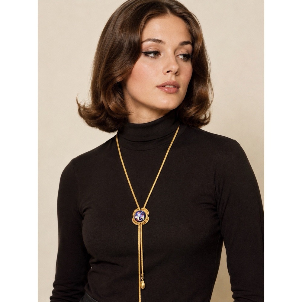 Vintage Gold Tone Snake Chain Lariat Necklace Art Glass Cabochon Tassel Drop